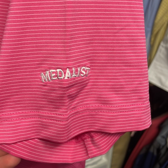 Medalist Golf Club Peter Millar Shirt Size Medium Pink - Picture 2 of 3